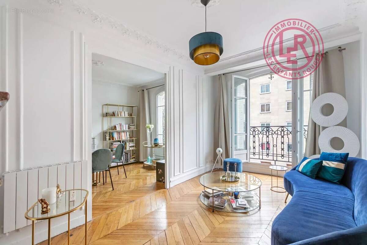Appartement à PARIS-15E