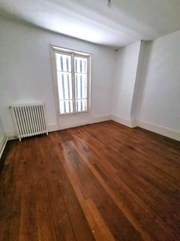 Maison 235 m² à Gretz-Armainvilliers  - photo 9