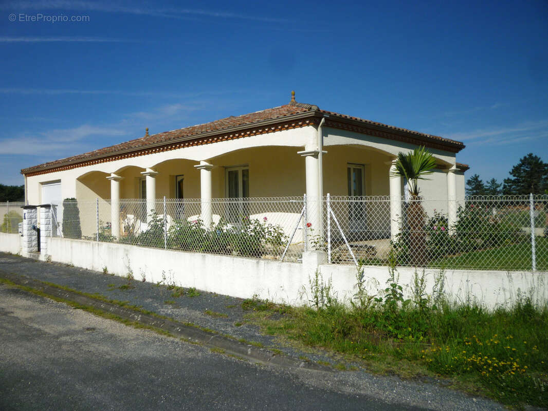 Maison à FUMEL