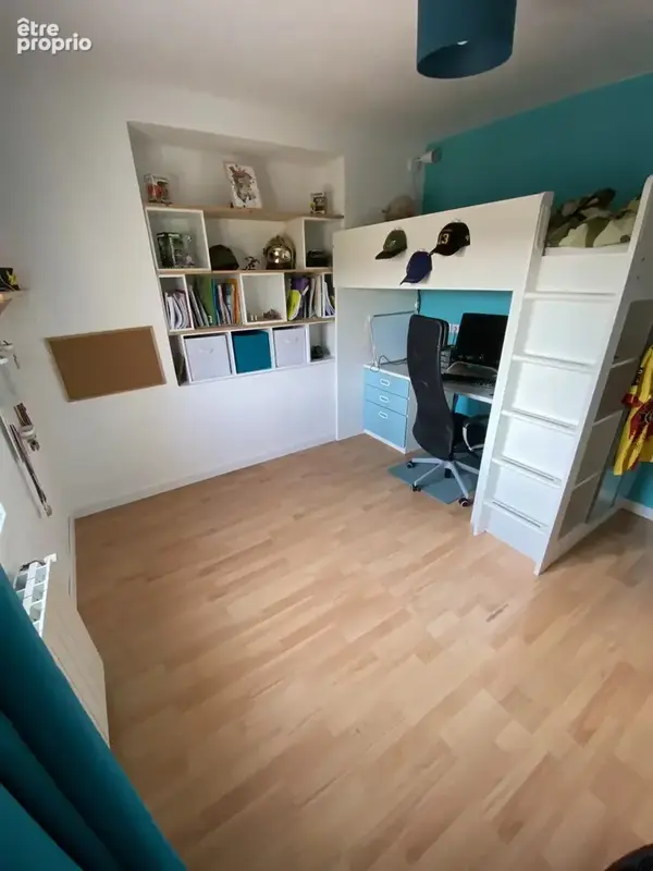 Lançon-Provence - 8400 m2 de terrain avec sa maison de 136 m2 et bien plus encore !!! - photo 10