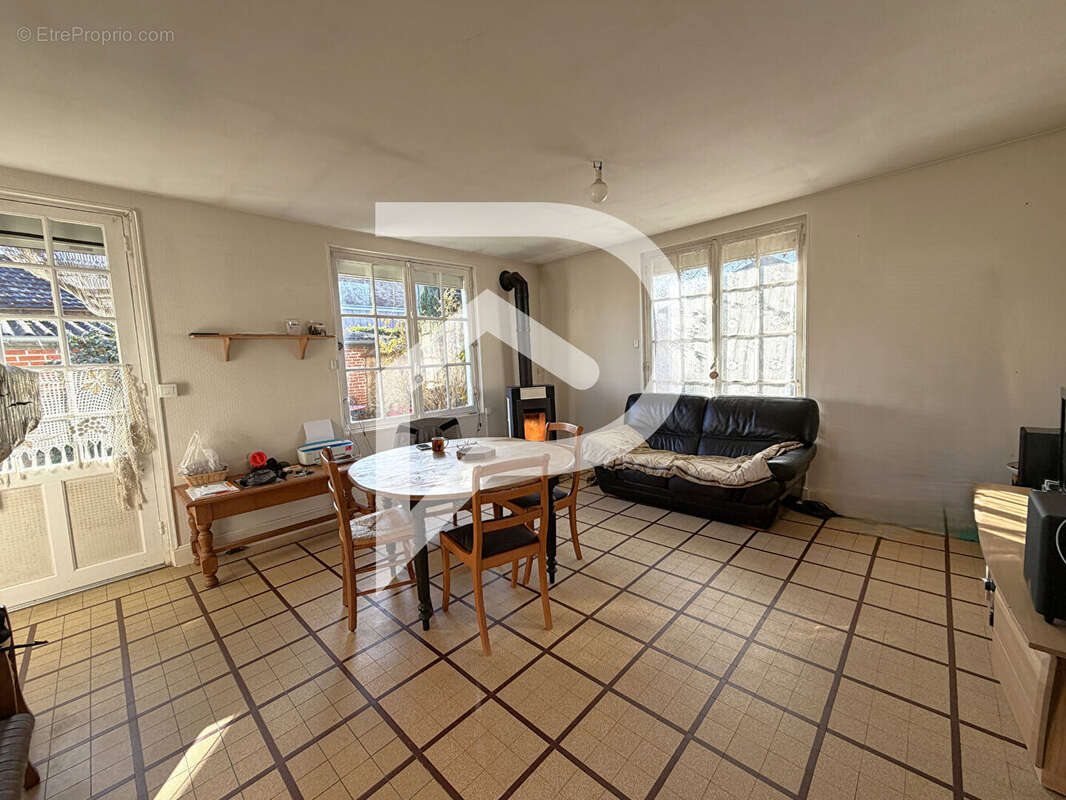 Maison à EZY-SUR-EURE