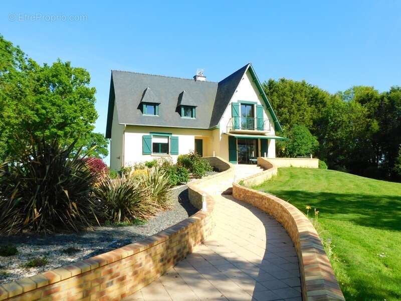 Maison à LA CHAPELLE-JANSON