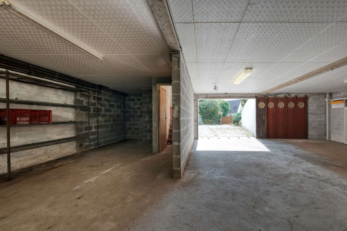 Maison familiale 10 pieces - 6 chambres - sous sol total - terrain de 1800m2 - photo 33