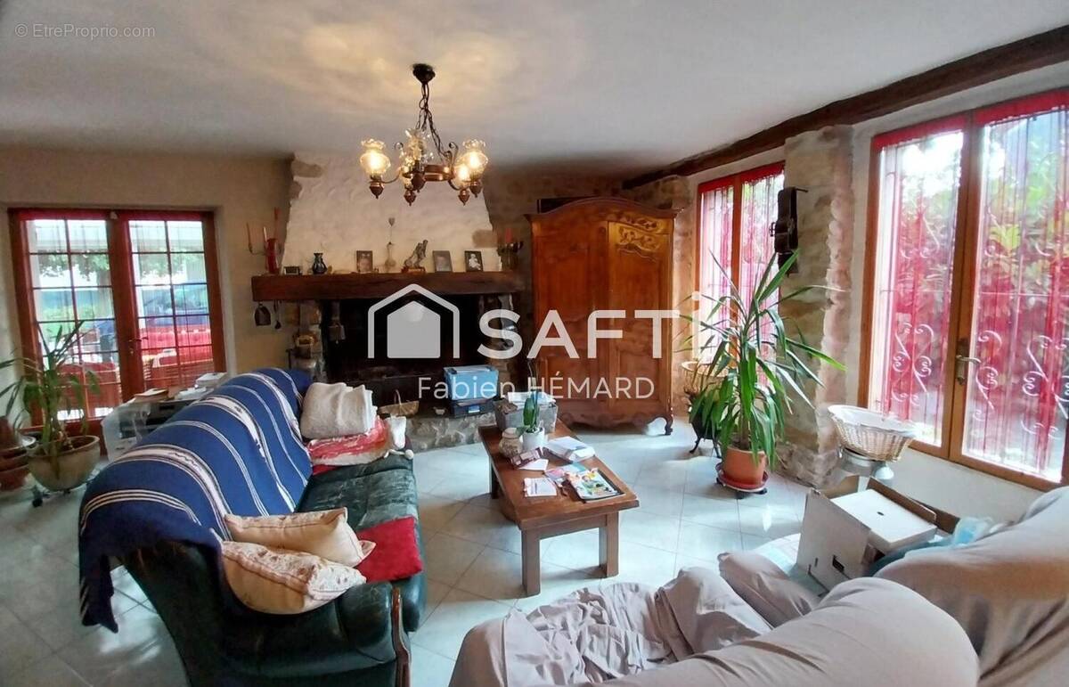 Photo 1 - Maison à ROMILLY-SUR-SEINE