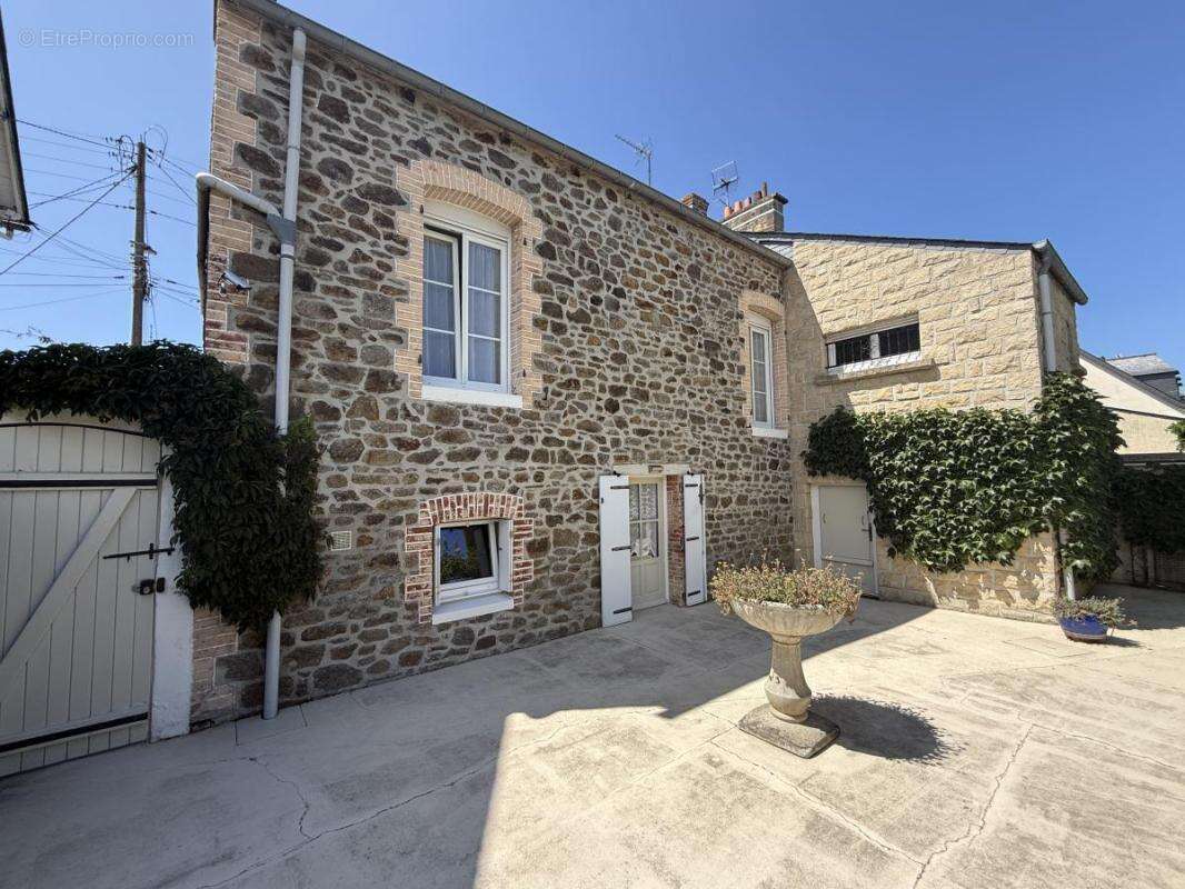 Maison 87 m² à Saint-Malo  - photo 6