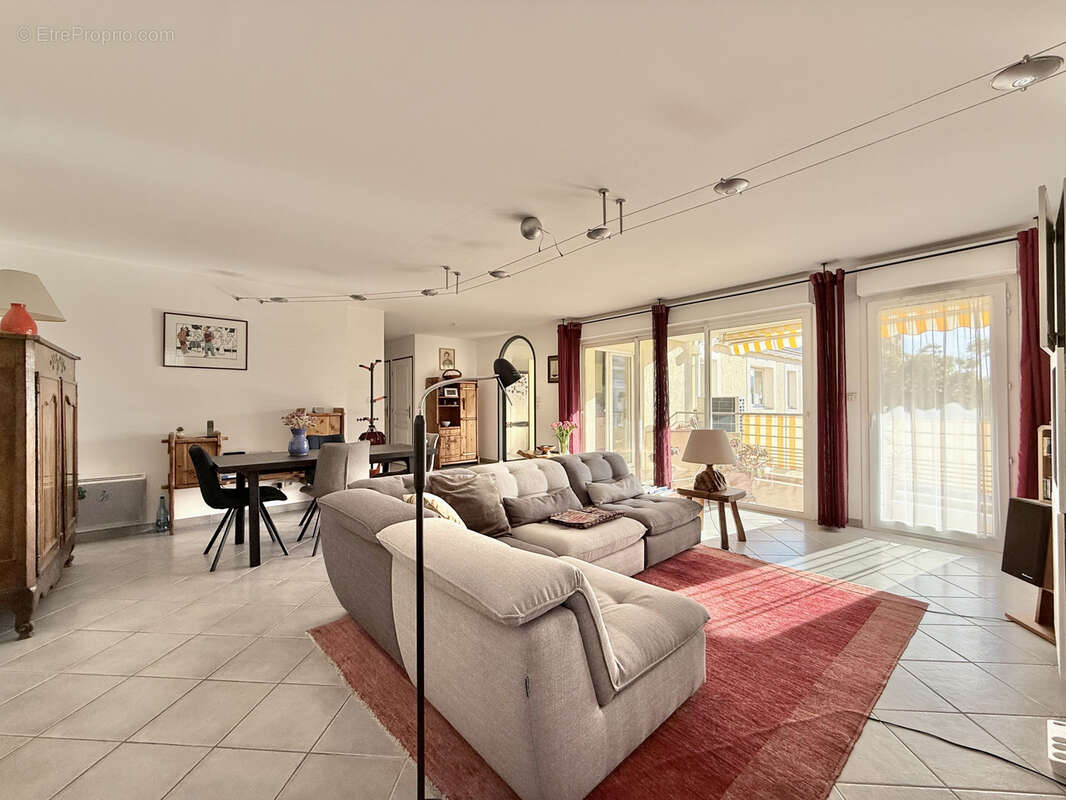 Appartement à HYERES