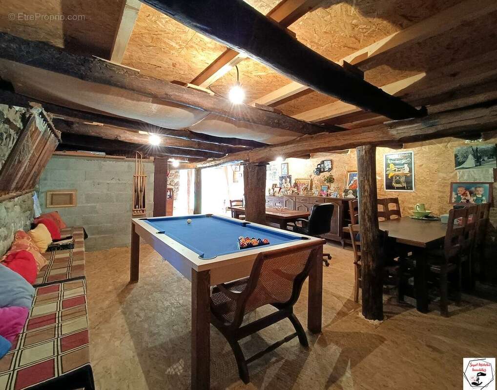 Maison à LE CRESTET