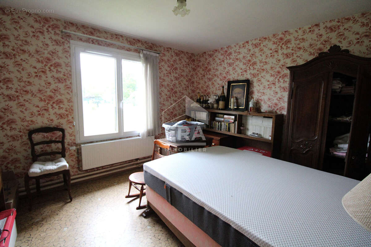 Maison à AMIGNY-ROUY