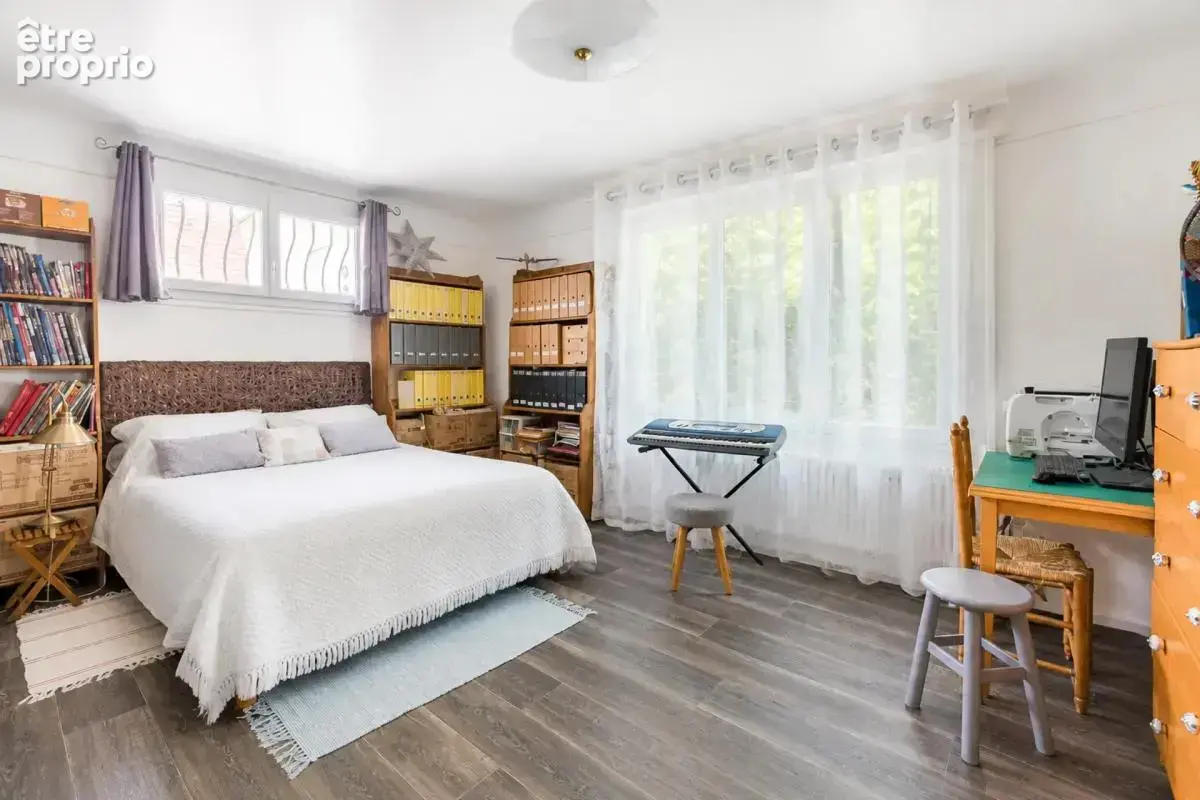 Maison de 13 pièces de 325 m² à Athis-Mons - photo 8