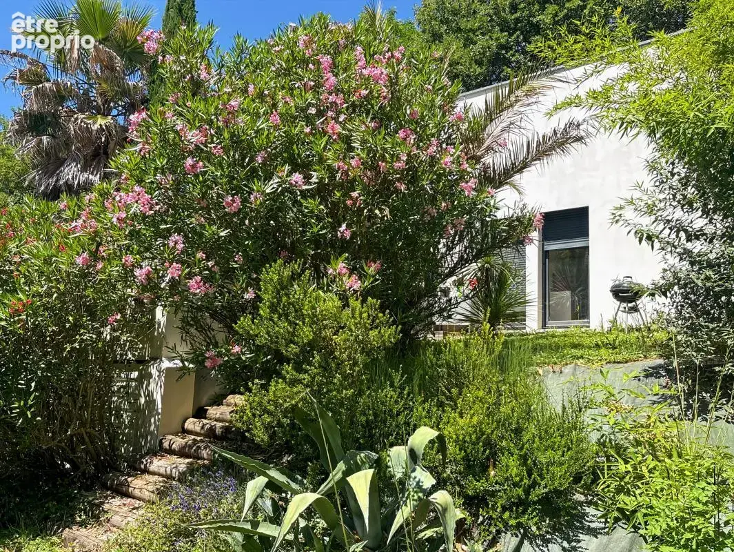 Saint-Péray – Maison contemporaine de plain-pied 181 m² avec piscine, studio indépendant et vue nature - photo 2