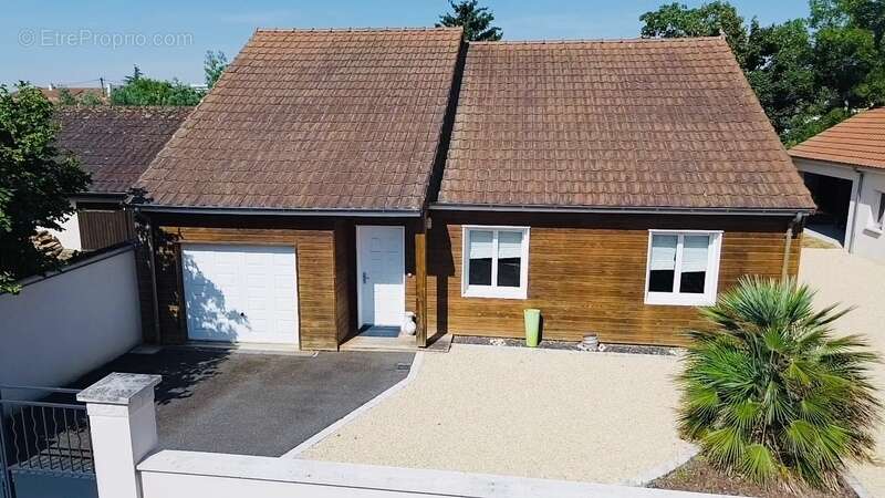 Maison à CHATELLERAULT