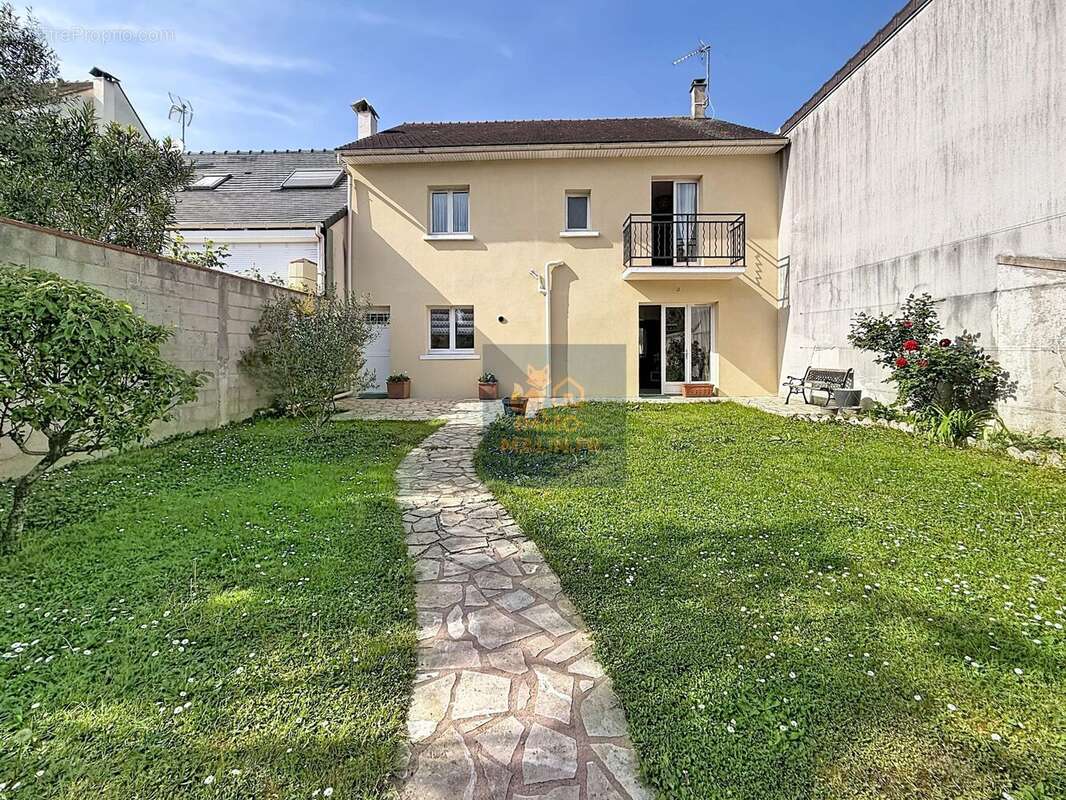 Facade jardin - Maison à CHENNEVIERES-SUR-MARNE