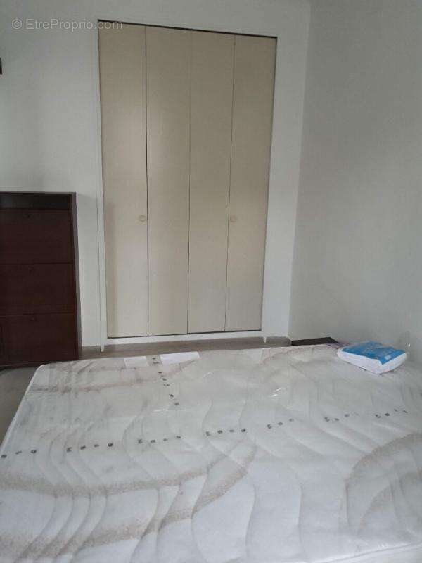 Appartement à MARSEILLE-4E