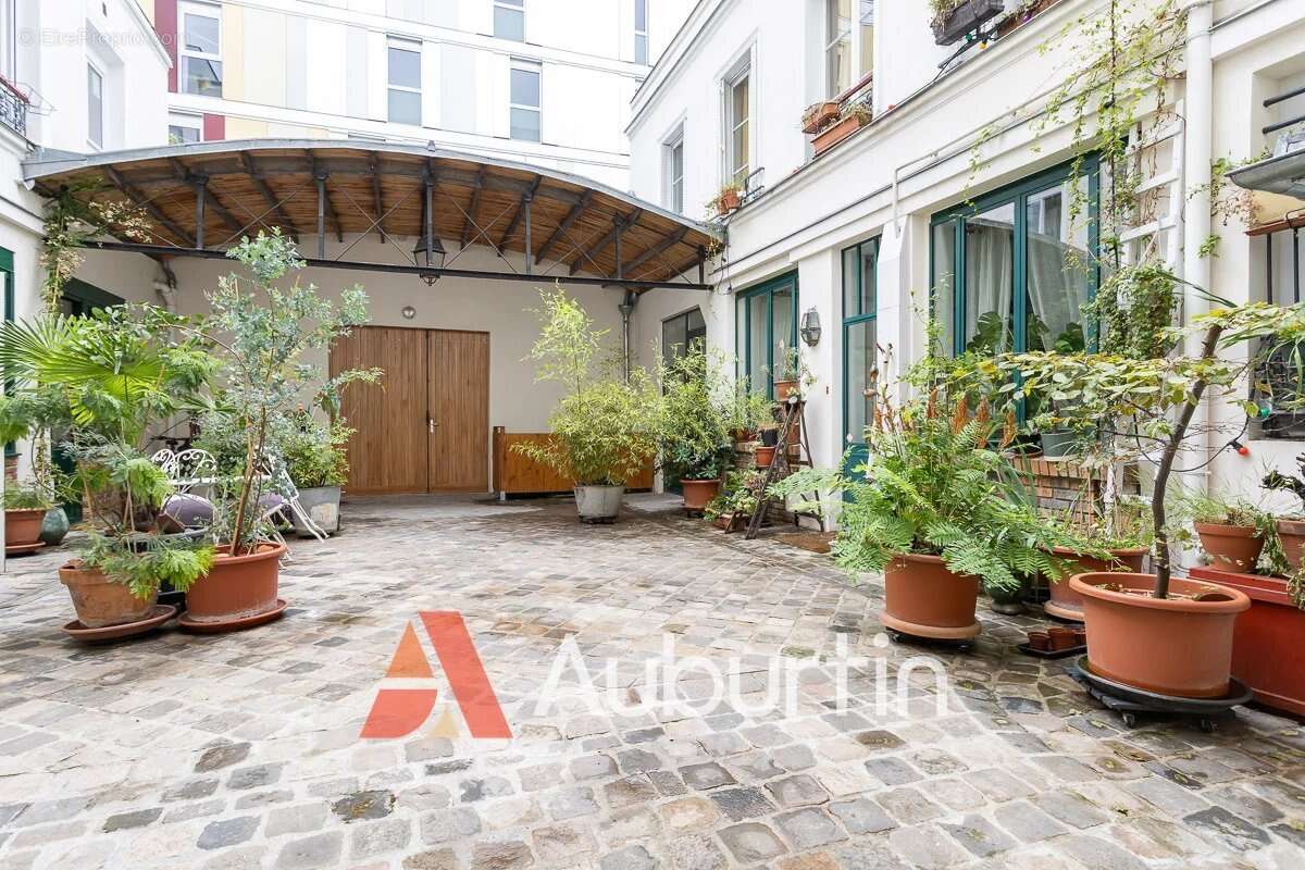Appartement à PARIS-18E