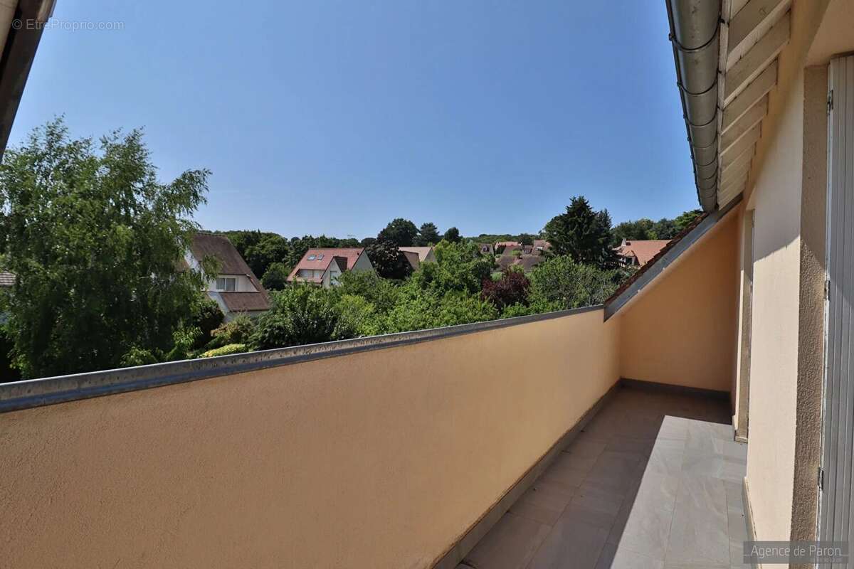 Maison à VERRIERES-LE-BUISSON