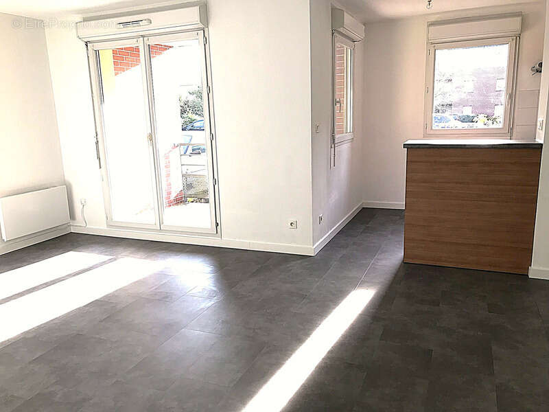 Dpt Nord (59), à vendre CAMBRAI appartement T2 - 43 m² - RDC - photo 4