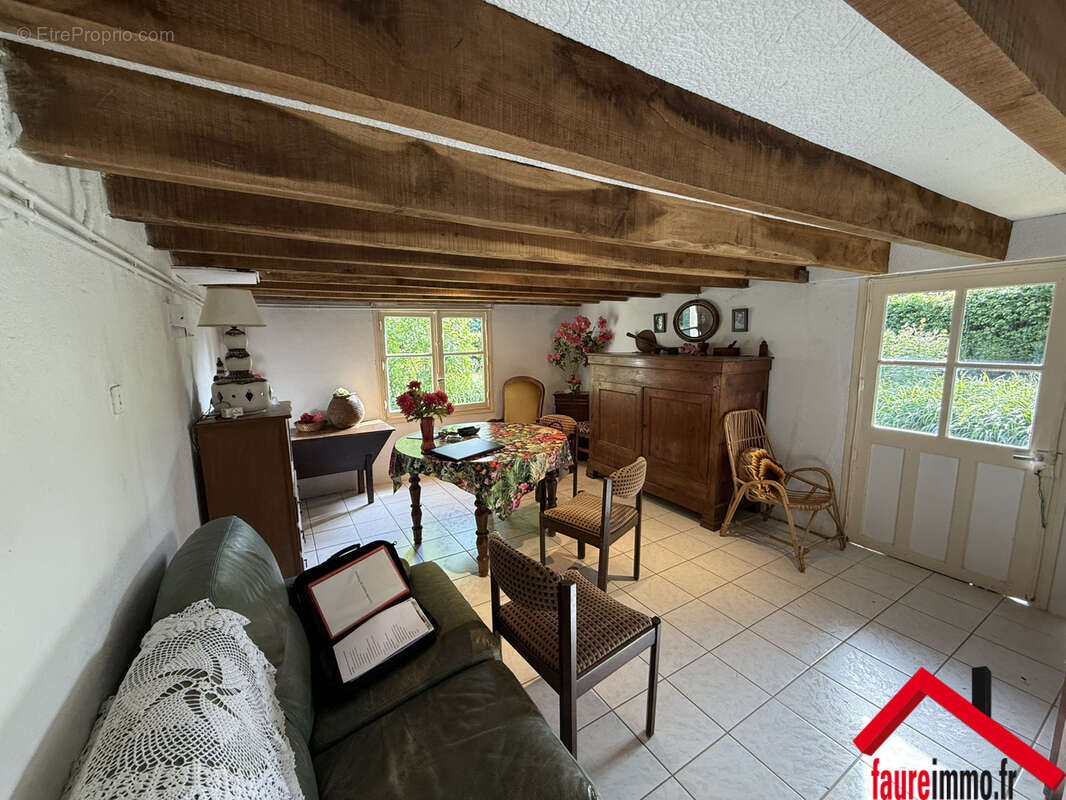 Maison à PERPEZAC-LE-NOIR