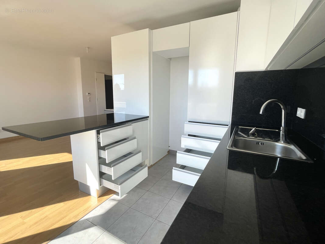 Appartement à PONTAULT-COMBAULT