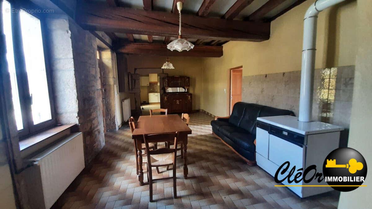 Maison 112 m² à La Chapelle-Naude  - photo 4