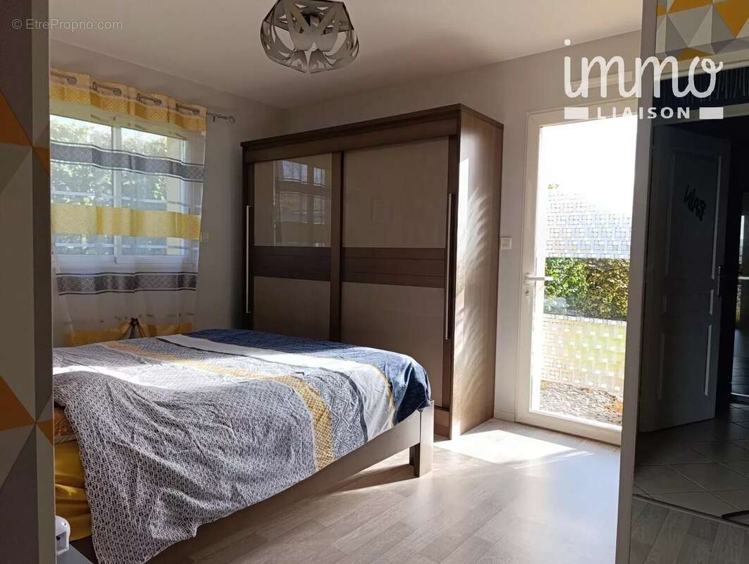 Maison à LES BRULAIS