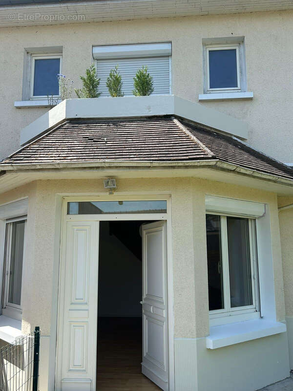 Appartement à LARDY
