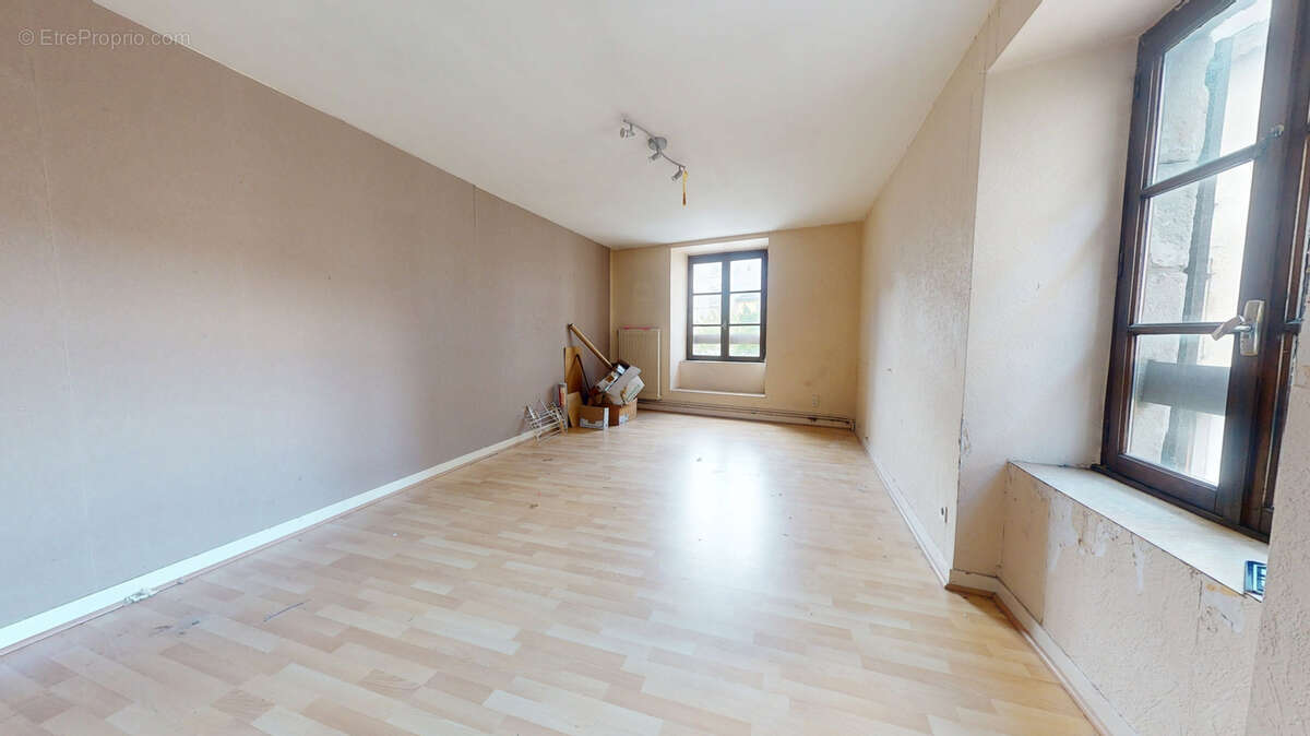 Appartement à YSSINGEAUX