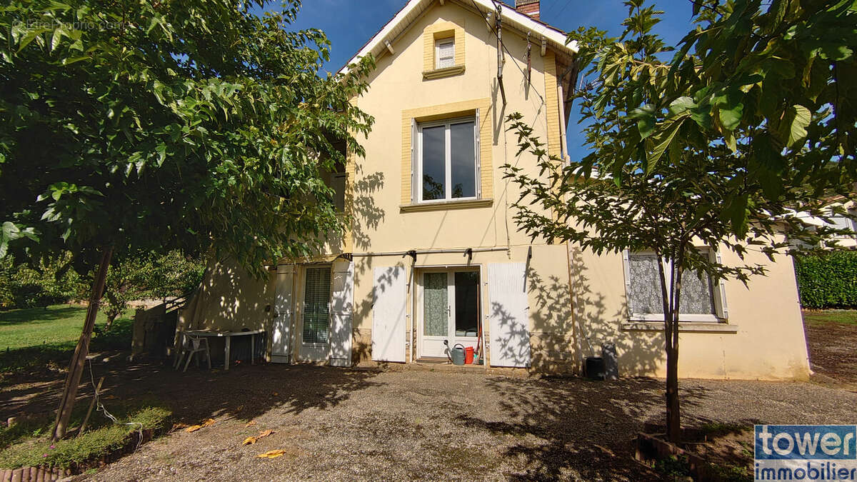 Maison à DURAVEL