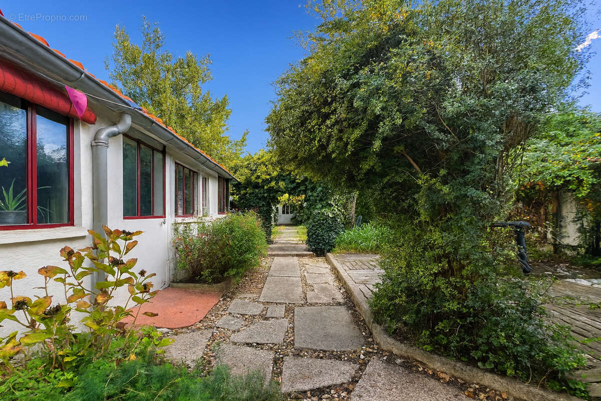 Maison à CHAMPIGNY-SUR-MARNE