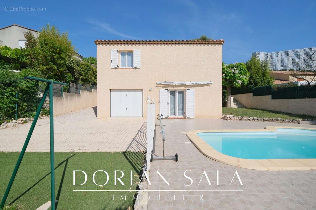Maison à MARSEILLE-9E