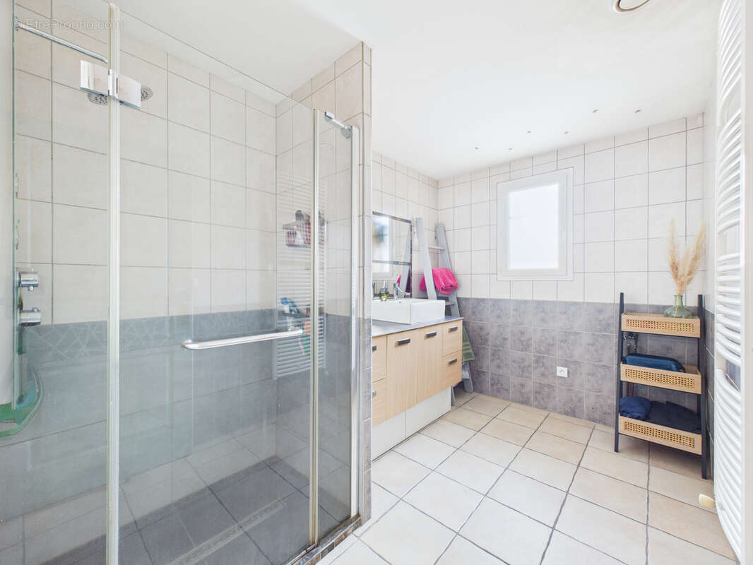 Maison à BAS-EN-BASSET