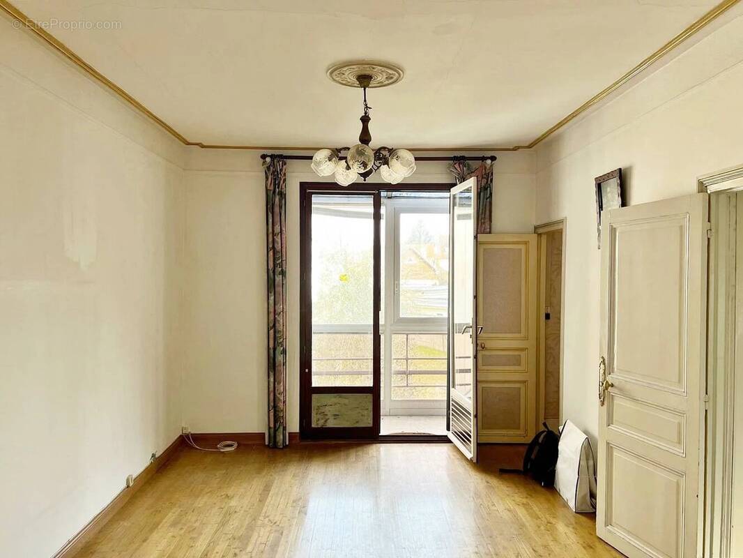 Maison à SAINT-MAUR-DES-FOSSES