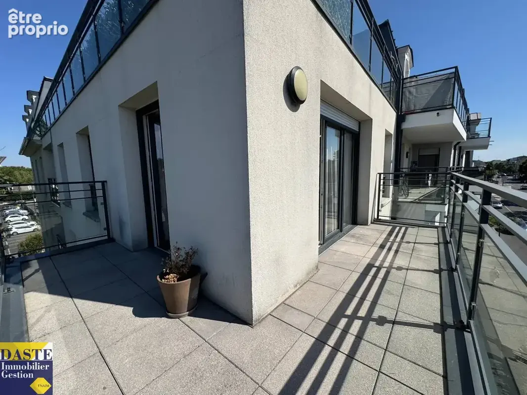 Dans une résidence de 2018 bel appartement 3 pièces - photo 1