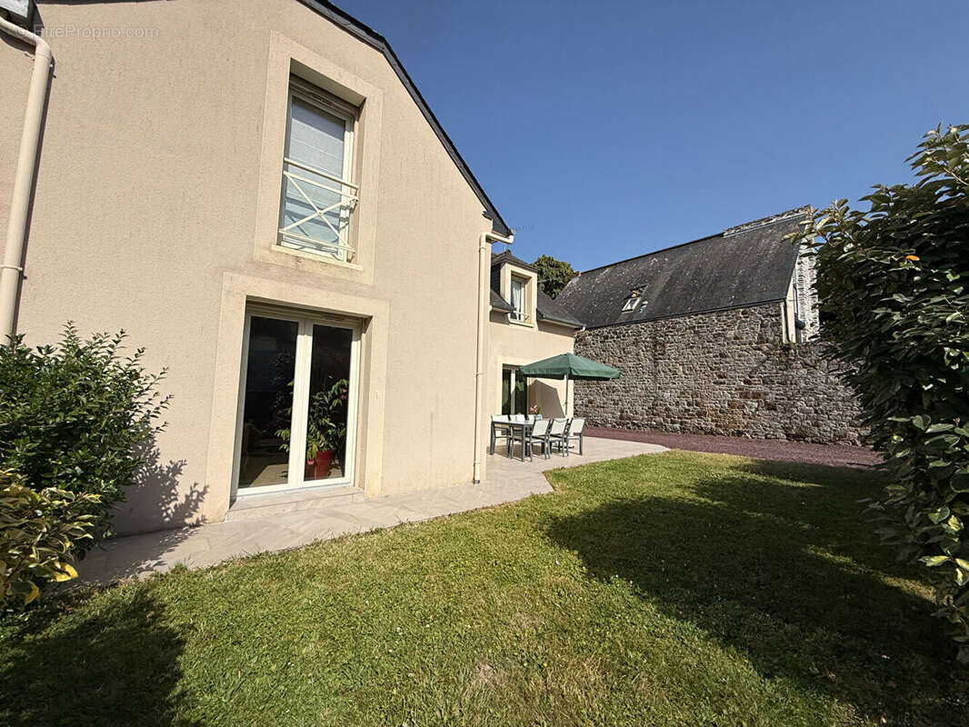 Maison à DOL-DE-BRETAGNE