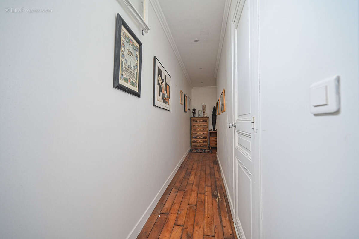 Appartement à PARIS-18E