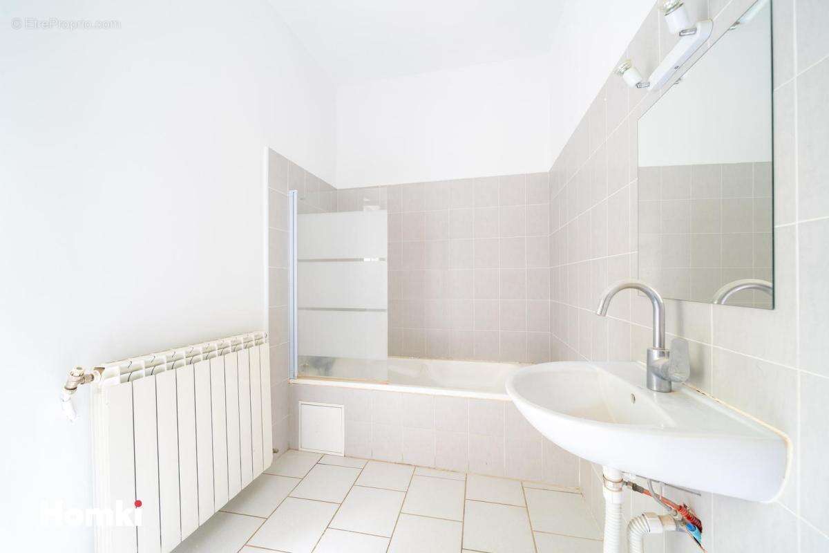 Immeuble T11 de 220 m2 à Apt 84400, Avenue de Verdun - photo 18