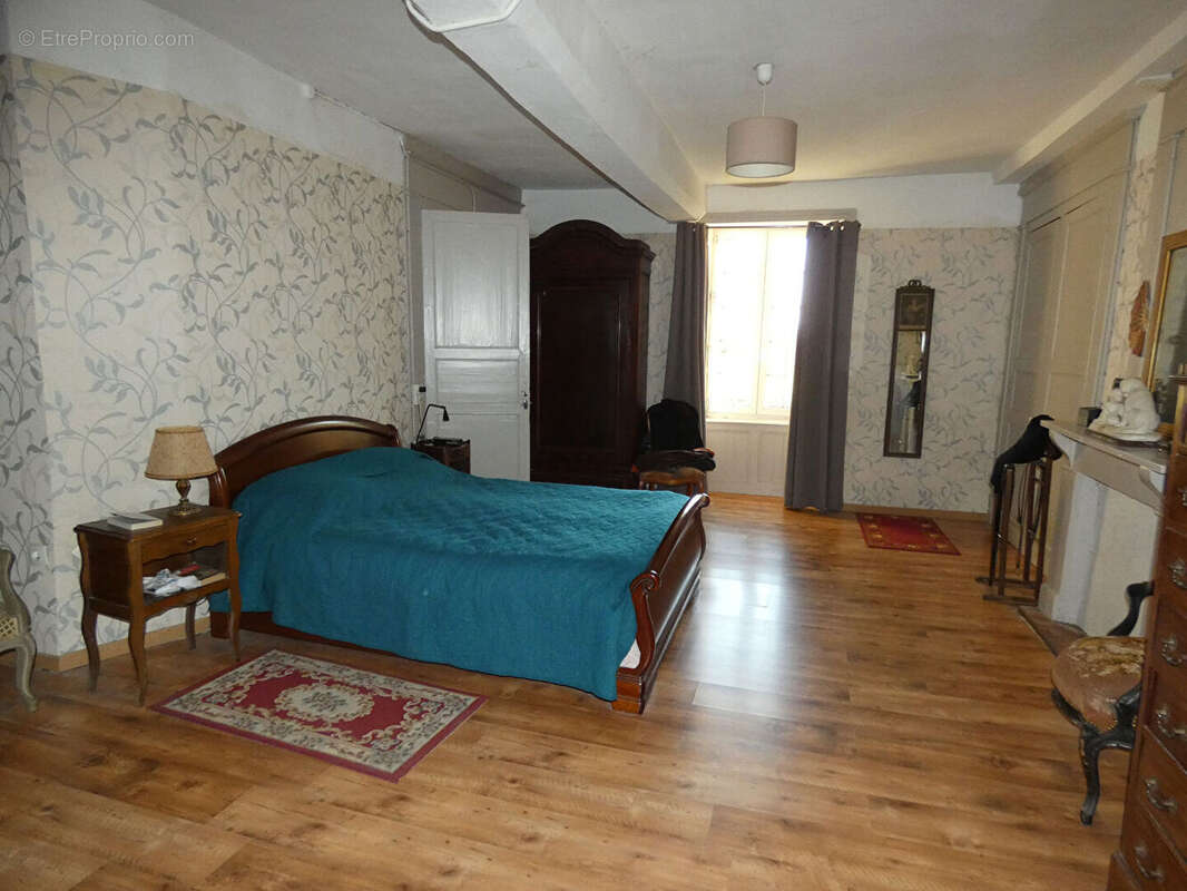 Maison à LE TEILLEUL