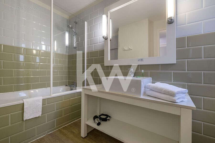 Appartement 56 m² à Saint-Martin-De-Re  - photo 6
