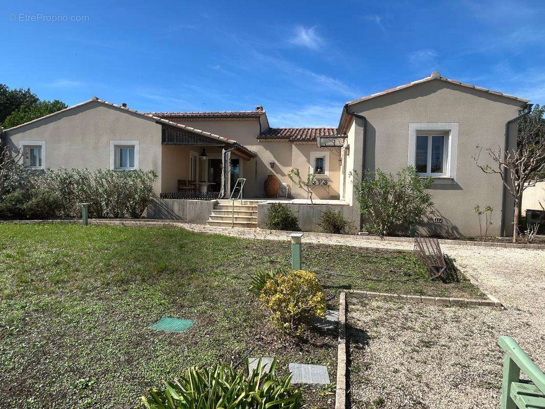 Maison à VAISON-LA-ROMAINE