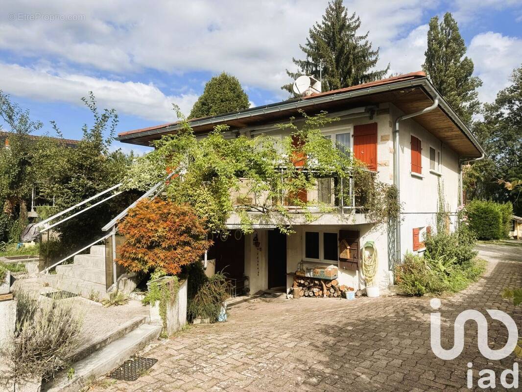 Photo 1 - Maison à VIRY