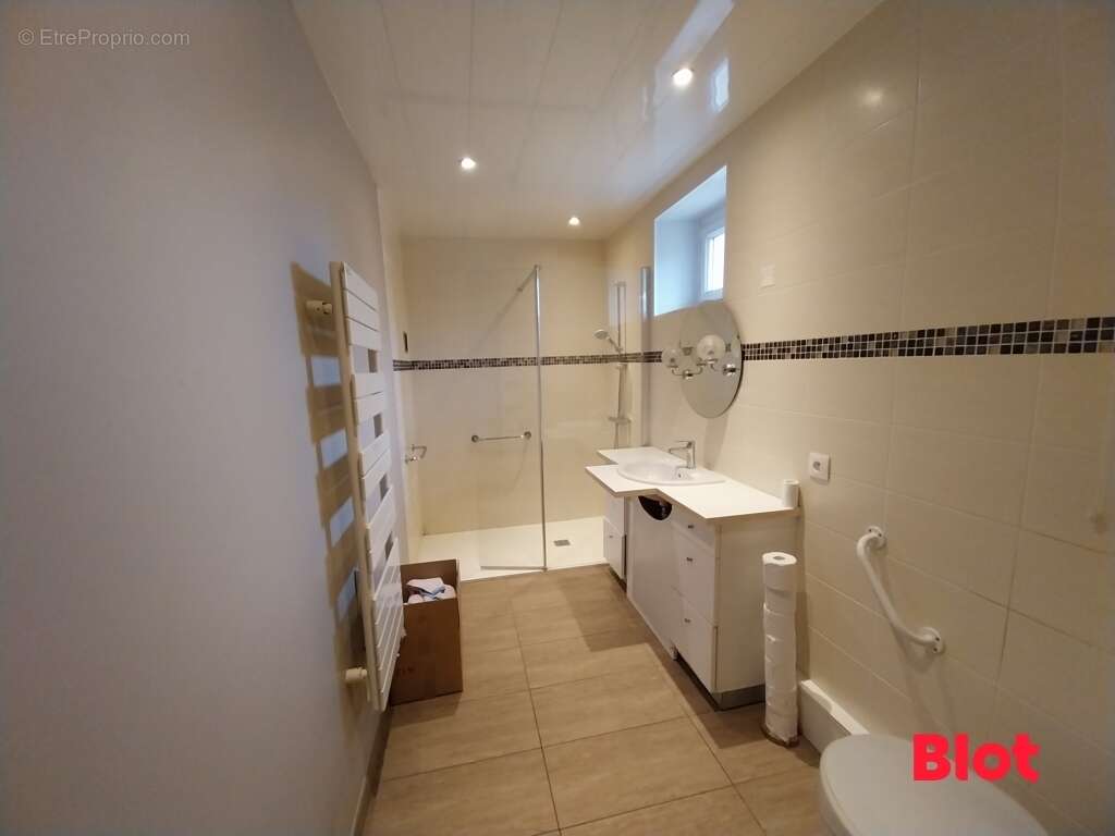 Maison à MINIAC-MORVAN