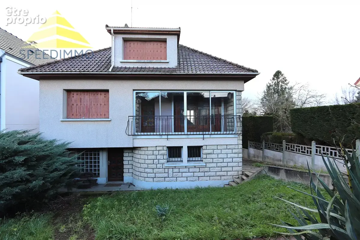 Maison 205 m² à Mandres-Les-Roses  - photo 10