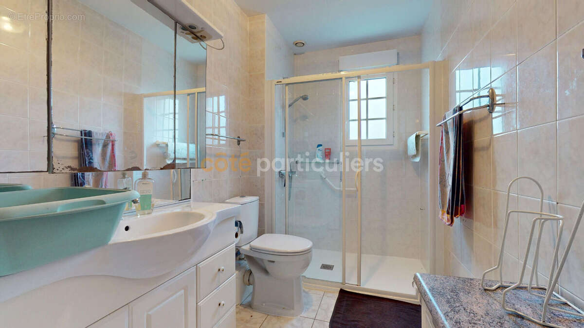 Maison à SAINT-JEAN-DES-CHAMPS