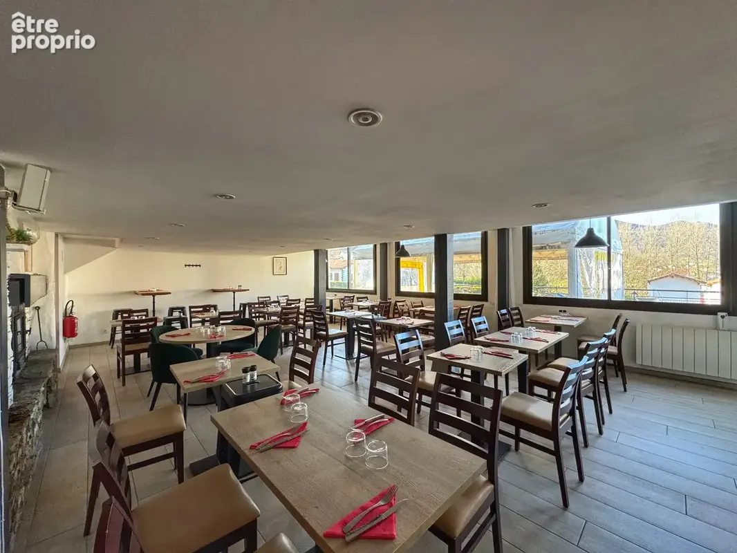 Ensemble immobilier murs commerciaux et appartement - photo 12