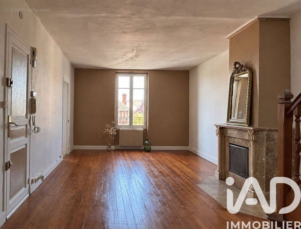 Photo 1 - Appartement à FLEURY-LES-AUBRAIS