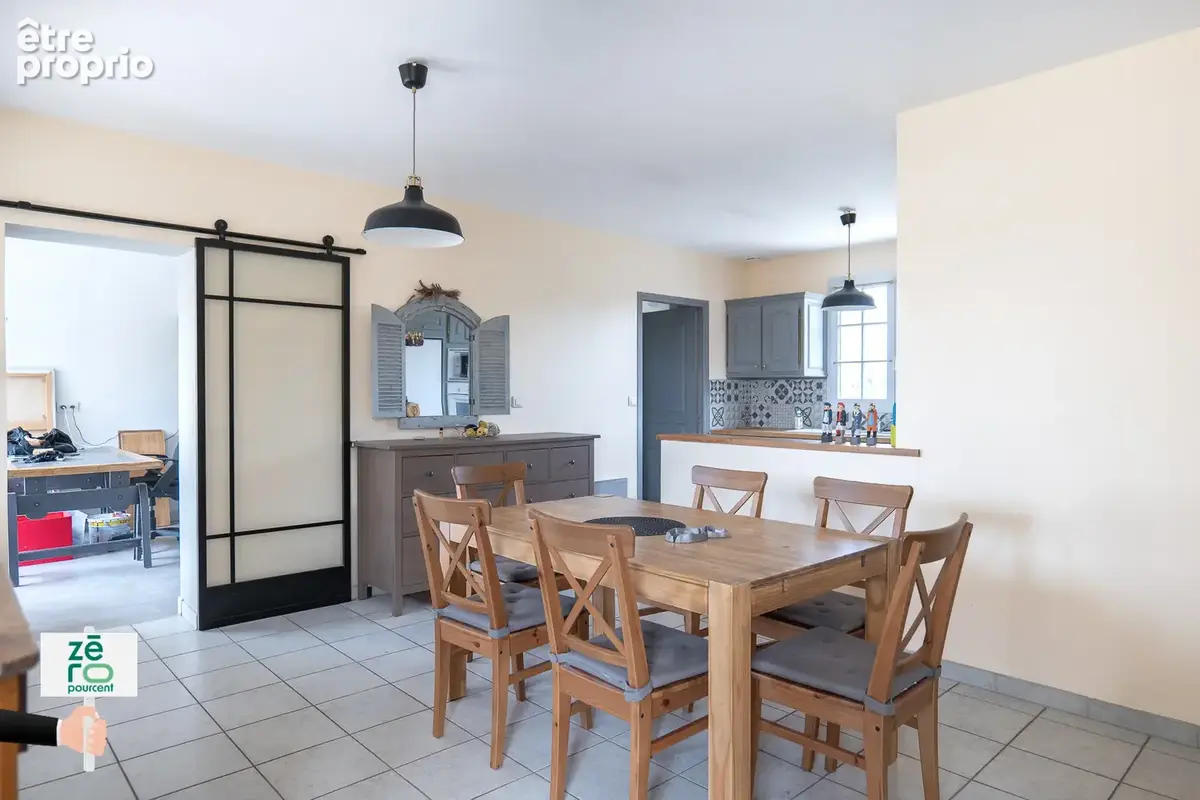 Maison 5 pièces de 113 m2 avec jardin, terrasse et dépendance à angles, proche de la tranche-sur-mer et des pl - photo 3