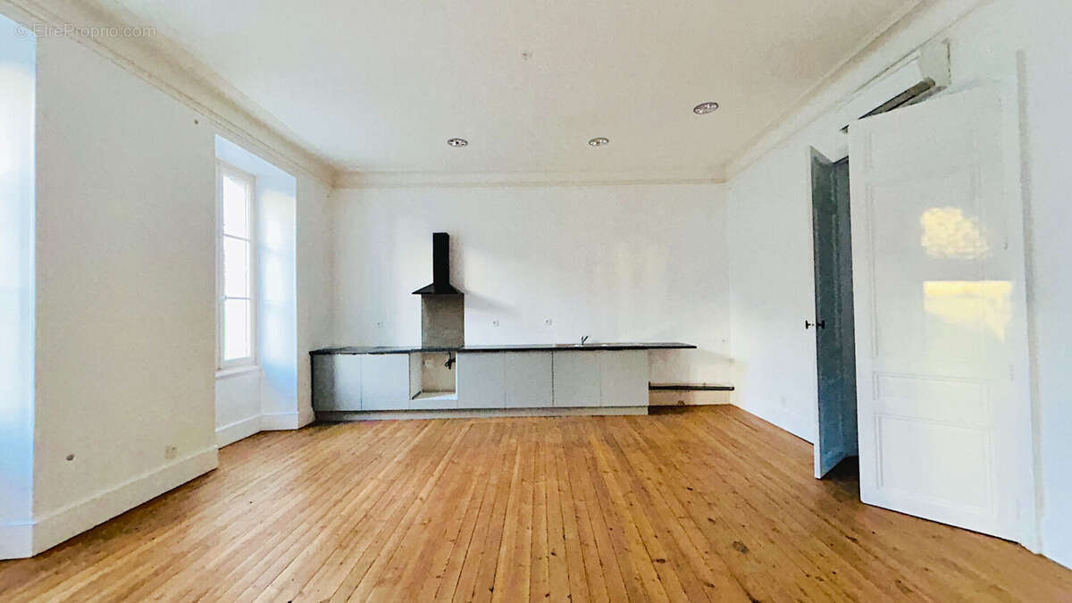 Appartement à JONZAC