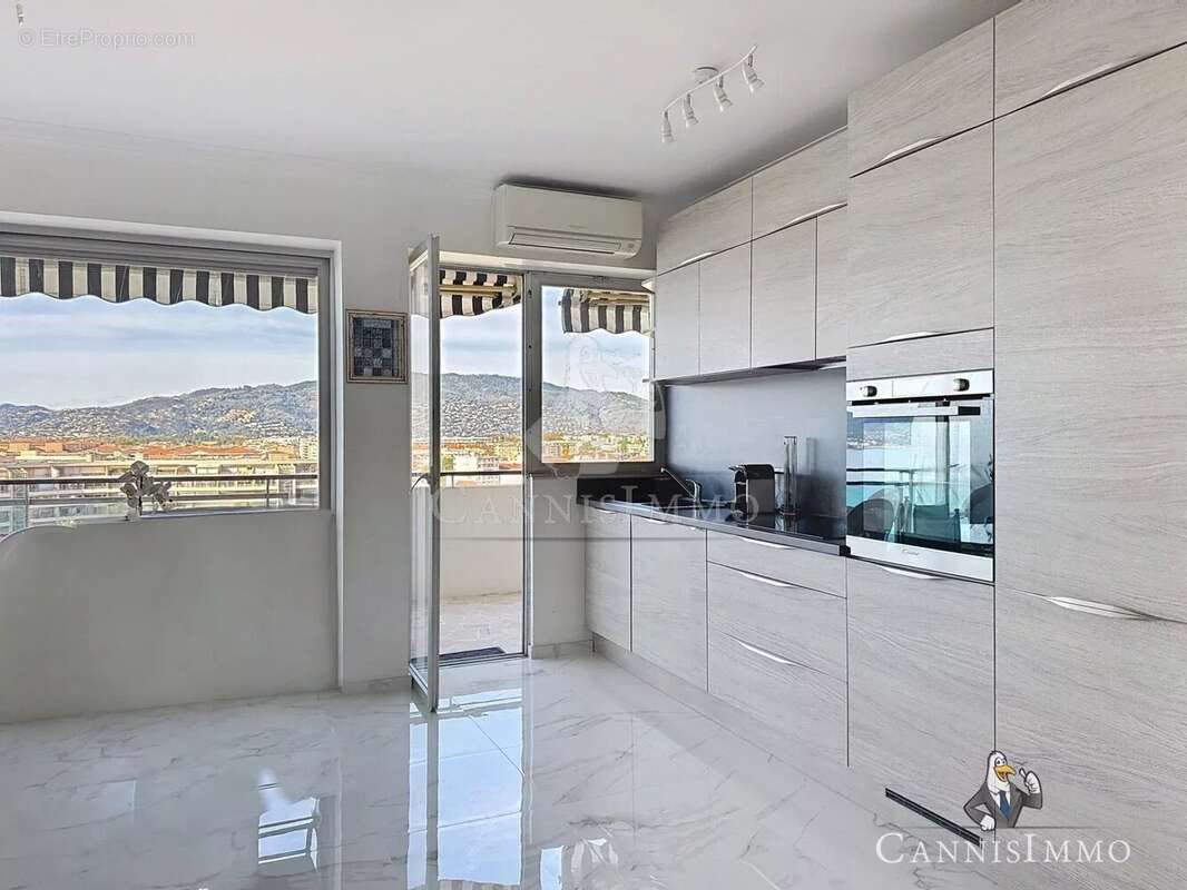 Appartement à CANNES