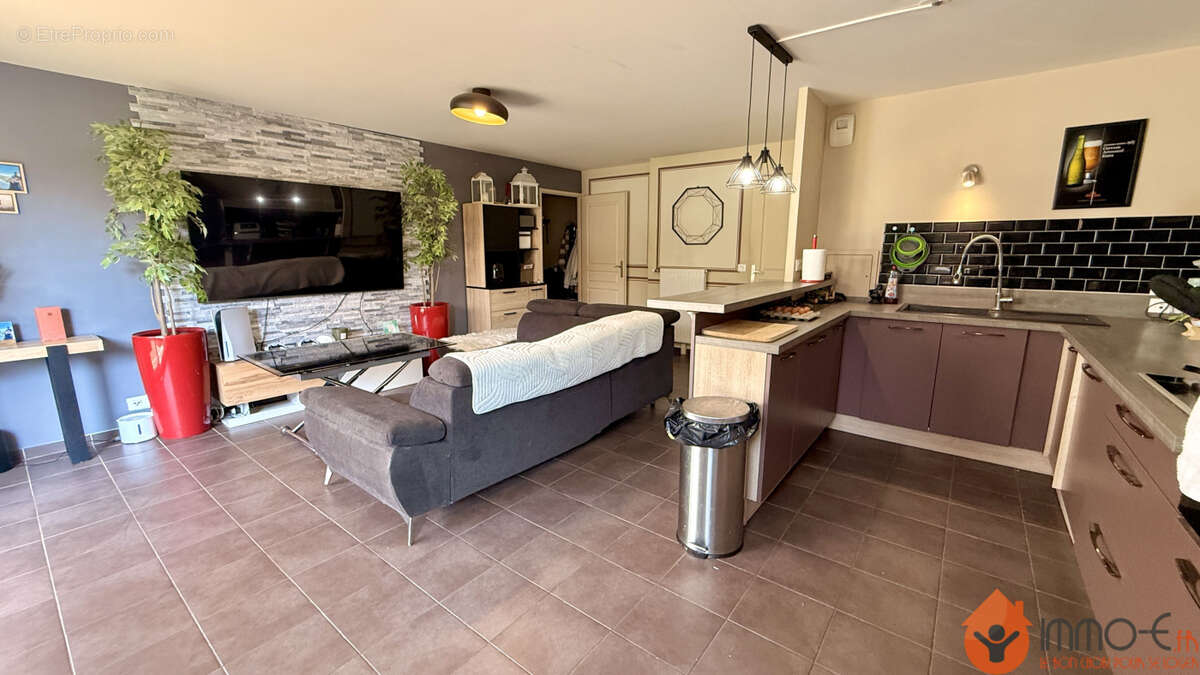 Appartement à VILLENOY
