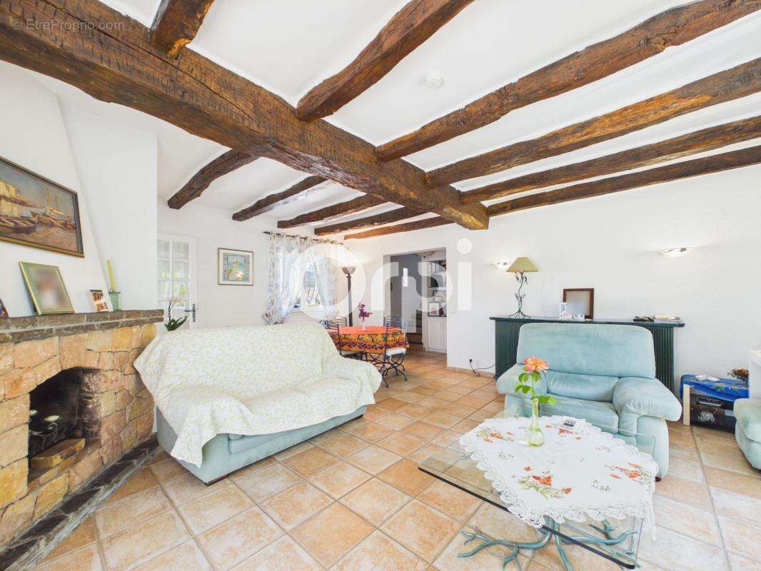 Maison à MANDELIEU-LA-NAPOULE