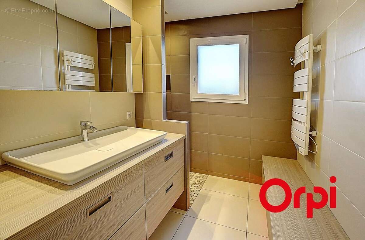 Maison à CAILLOUX-SUR-FONTAINES